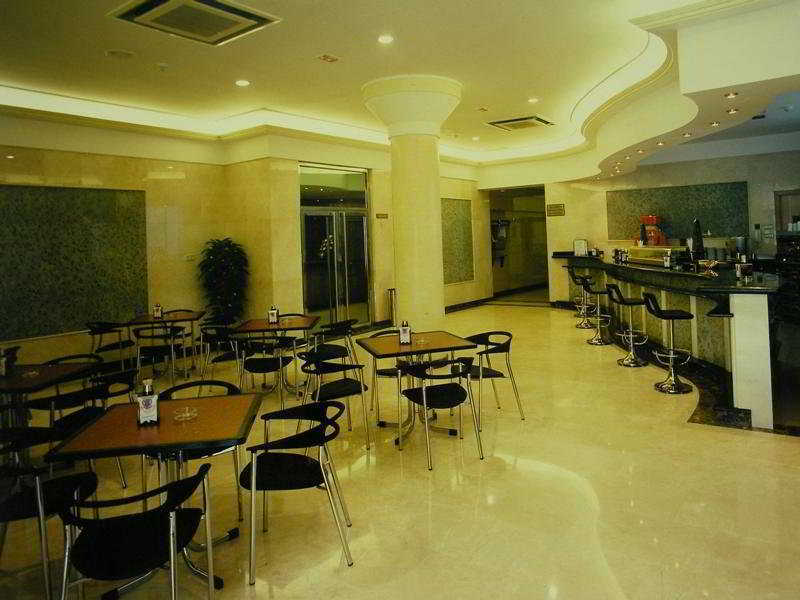 โรงแรมซิวดัด เด ฟูเอนลาบราดา ภายนอก รูปภาพ